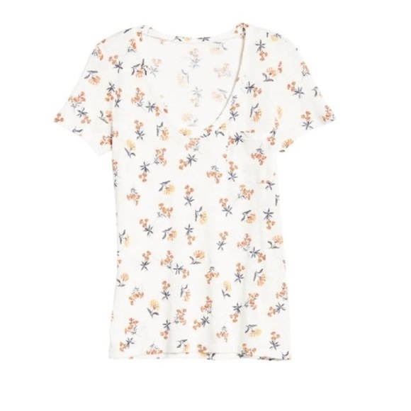 CASLON Rounded V-Neck Tee(PLUS SIZE) - Picture 4 of 7